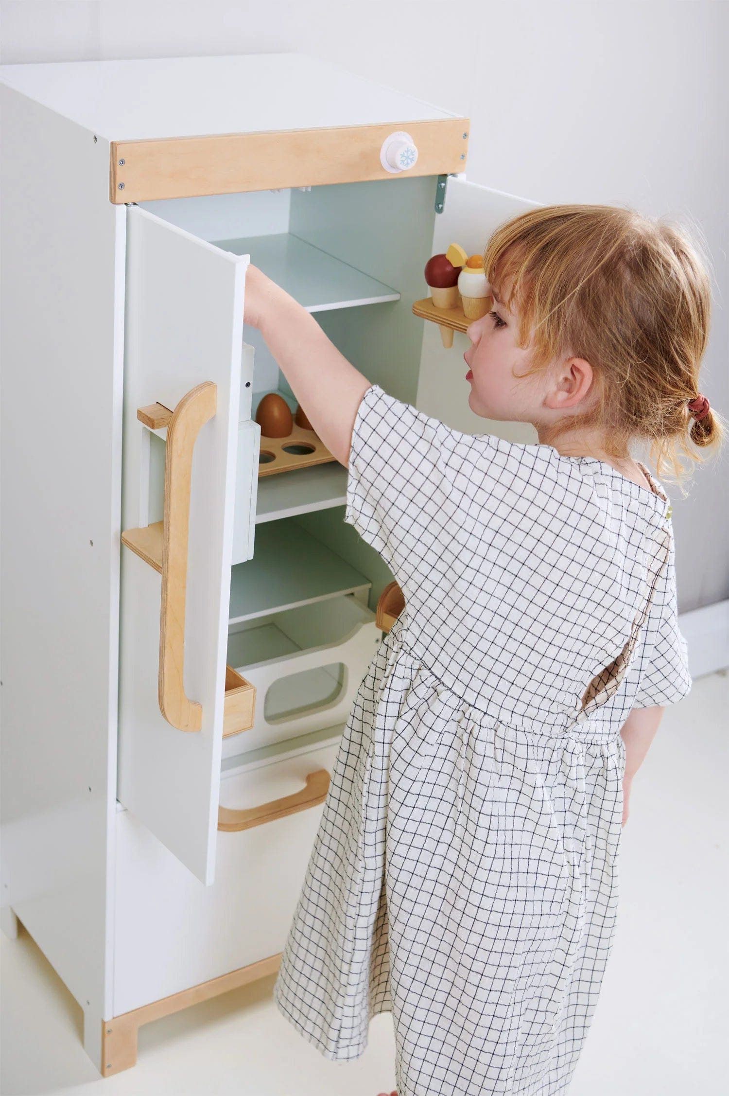 Tenderleaf Refrigerator