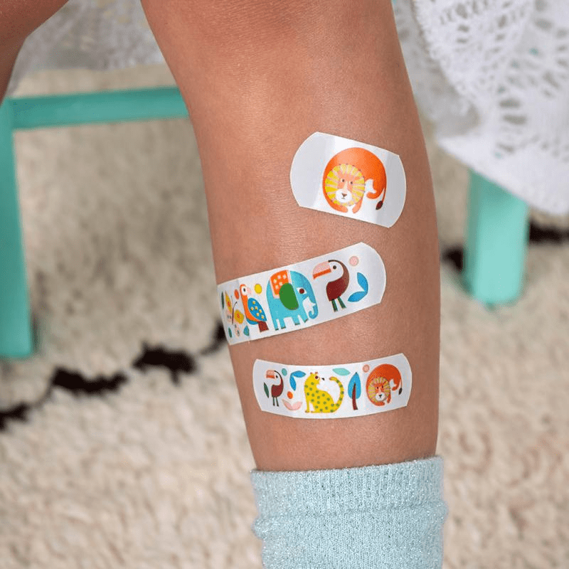 Wild Wonder Plasters In A Tin (Pack Of 30)