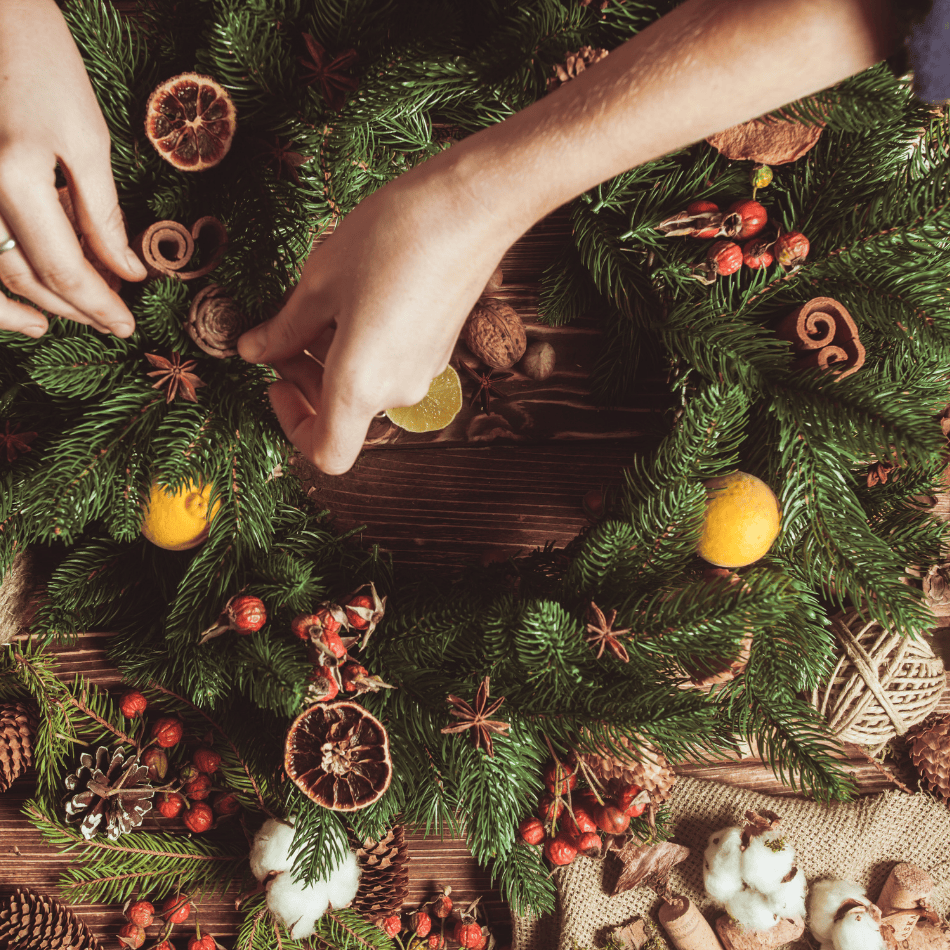 Christmas Wreath Making at Christmas market - Bimbo Concept