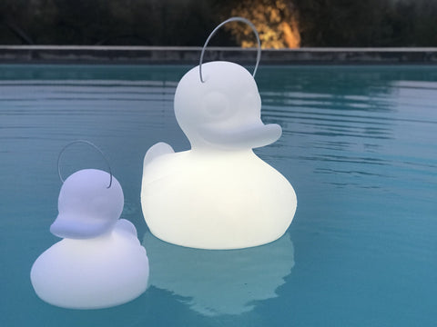 The Duck Duck lamp small white