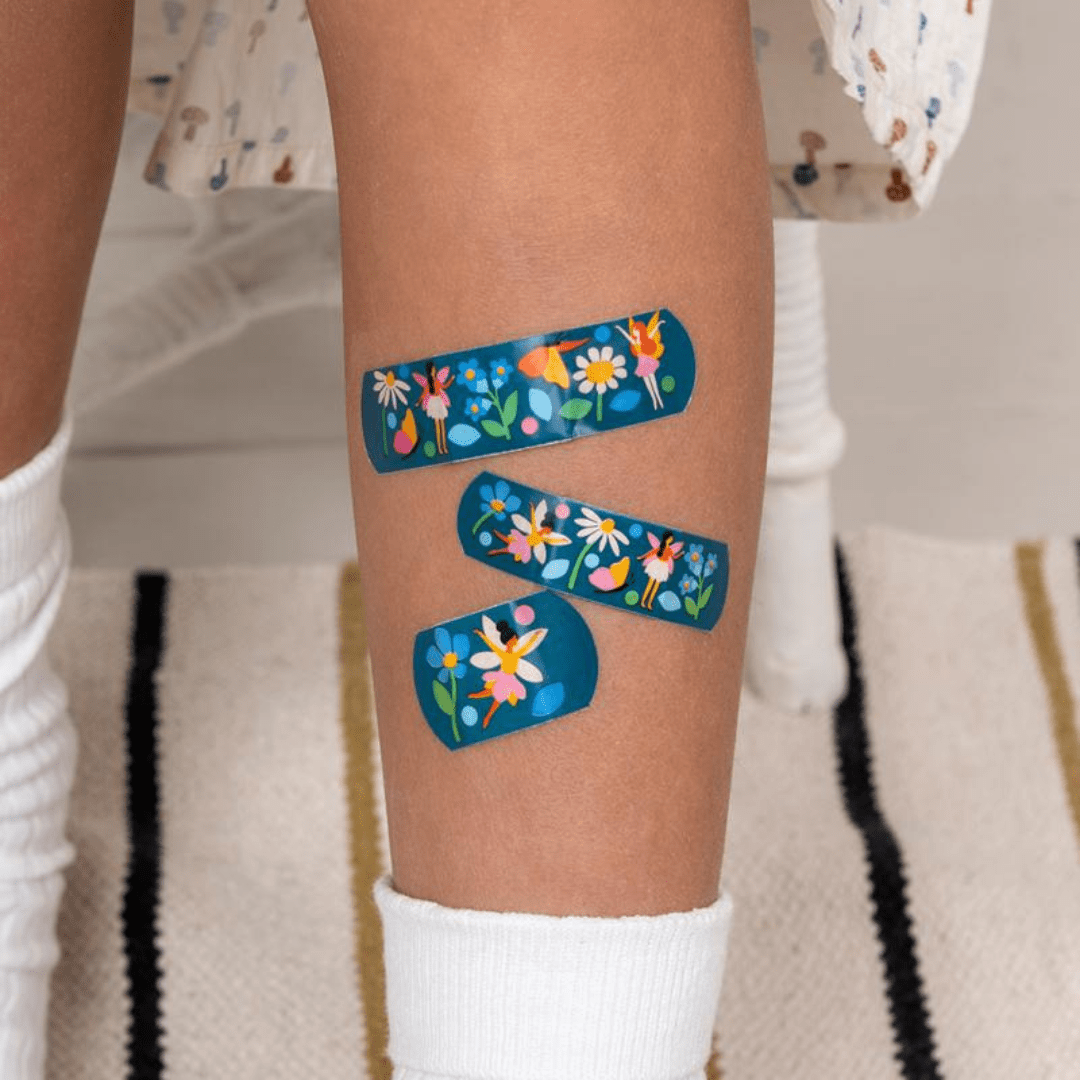 Fairies In The Garden Plasters In A Tin (Pack of 30)