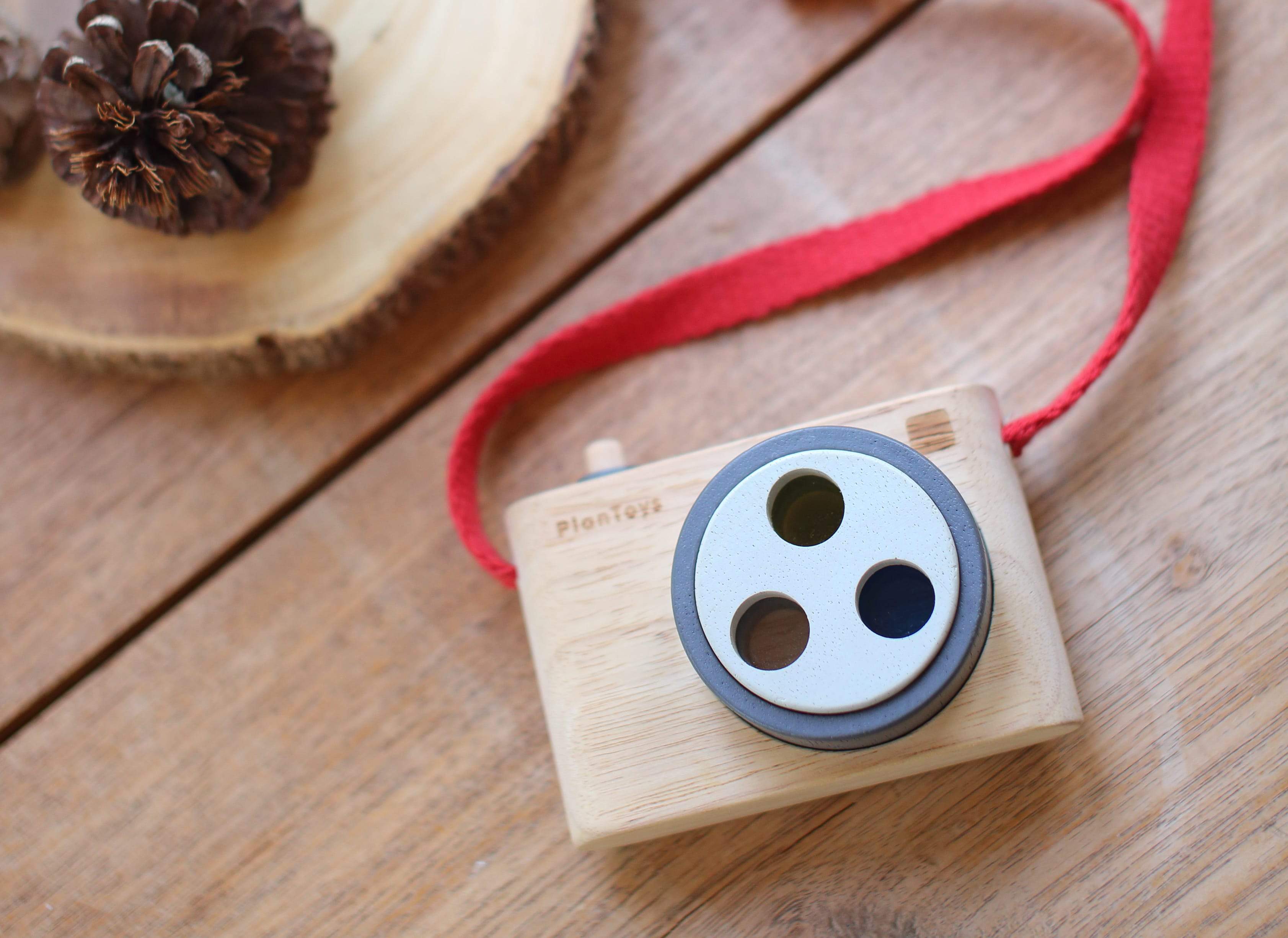 Colored Snap Camera - Bimbo Concept