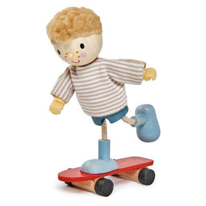 Edward and his Skateboard - Bimbo Concept